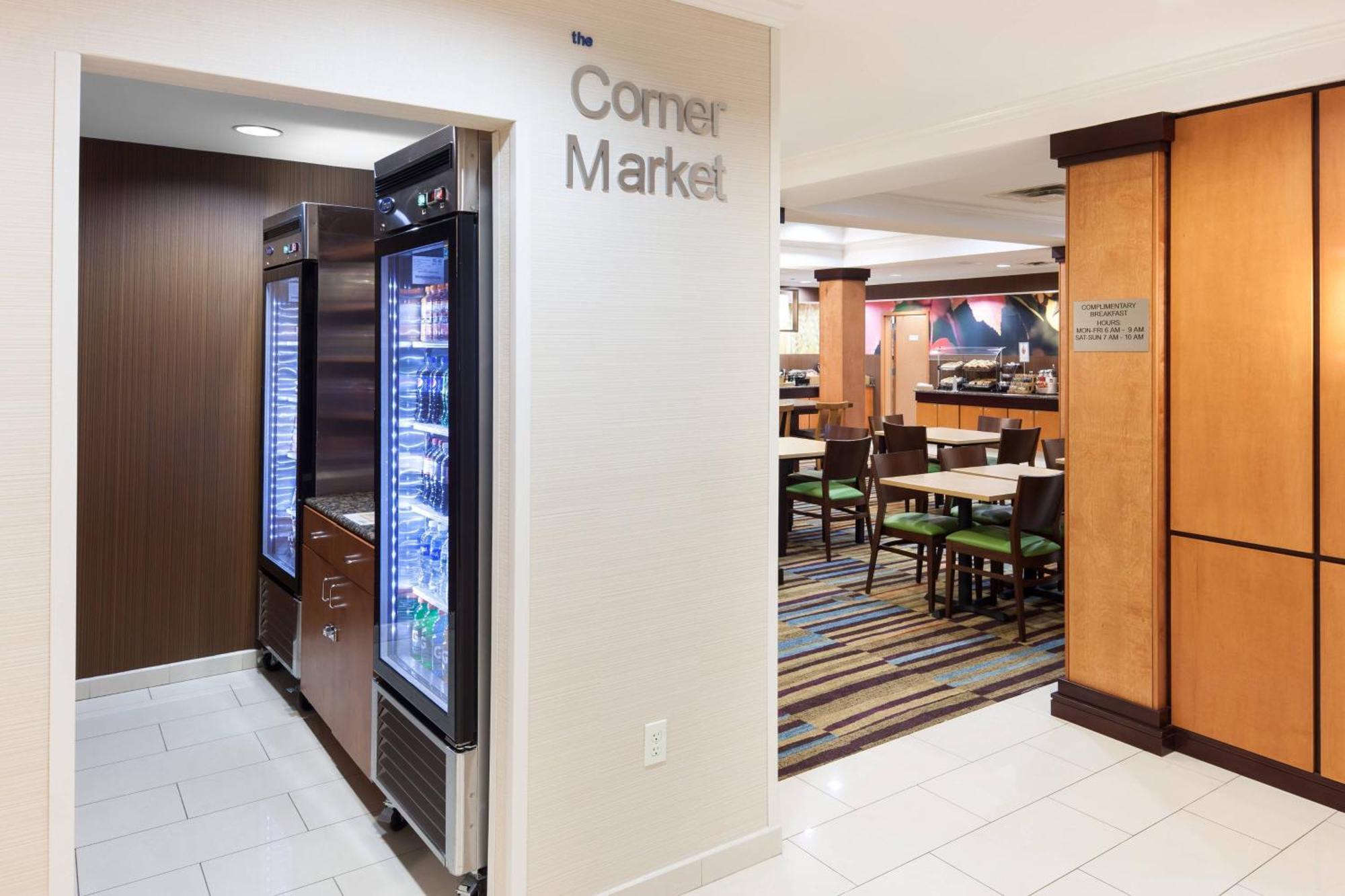 Fairfield Inn & Suites Jacksonville Butler Boulevard Exteriör bild