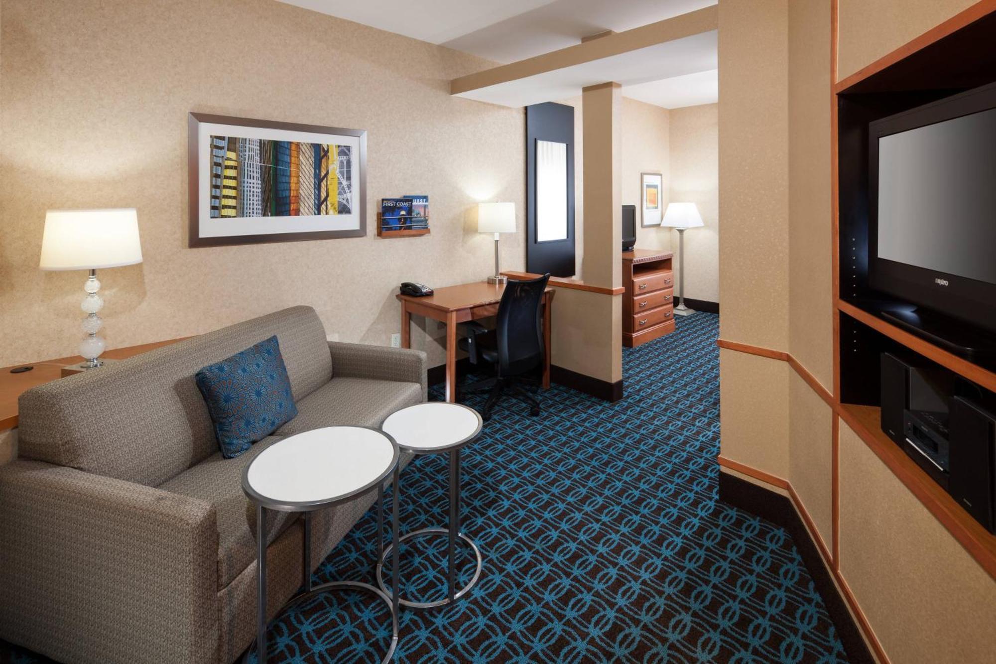 Fairfield Inn & Suites Jacksonville Butler Boulevard Exteriör bild