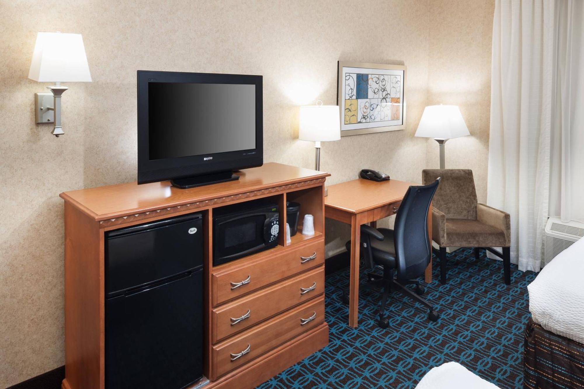 Fairfield Inn & Suites Jacksonville Butler Boulevard Exteriör bild
