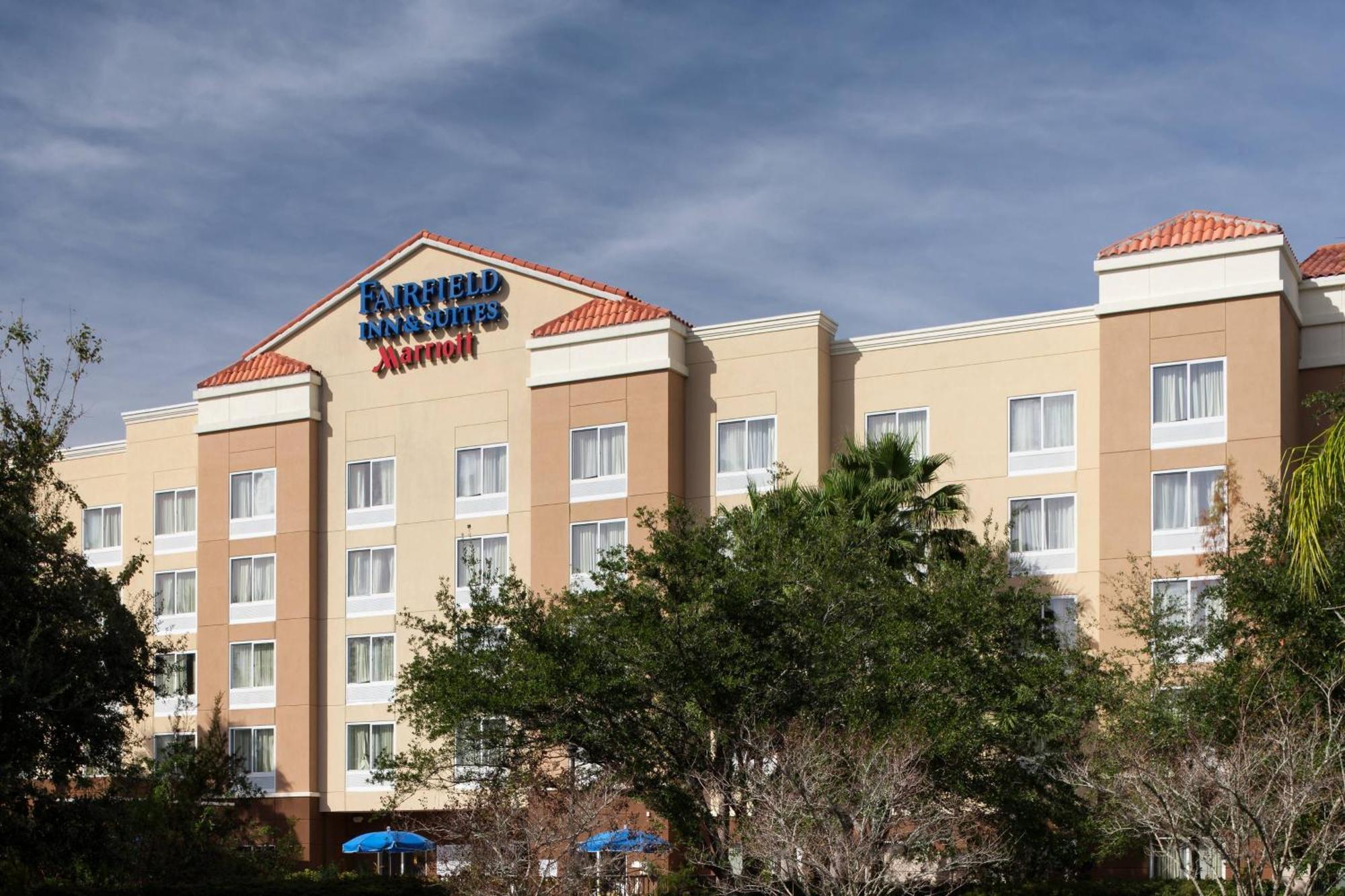 Fairfield Inn & Suites Jacksonville Butler Boulevard Exteriör bild