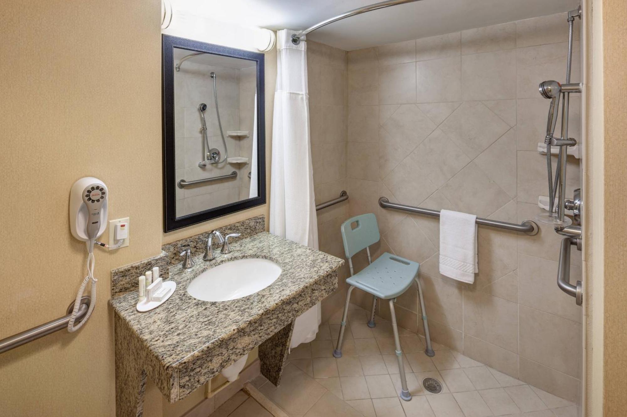 Fairfield Inn & Suites Jacksonville Butler Boulevard Exteriör bild