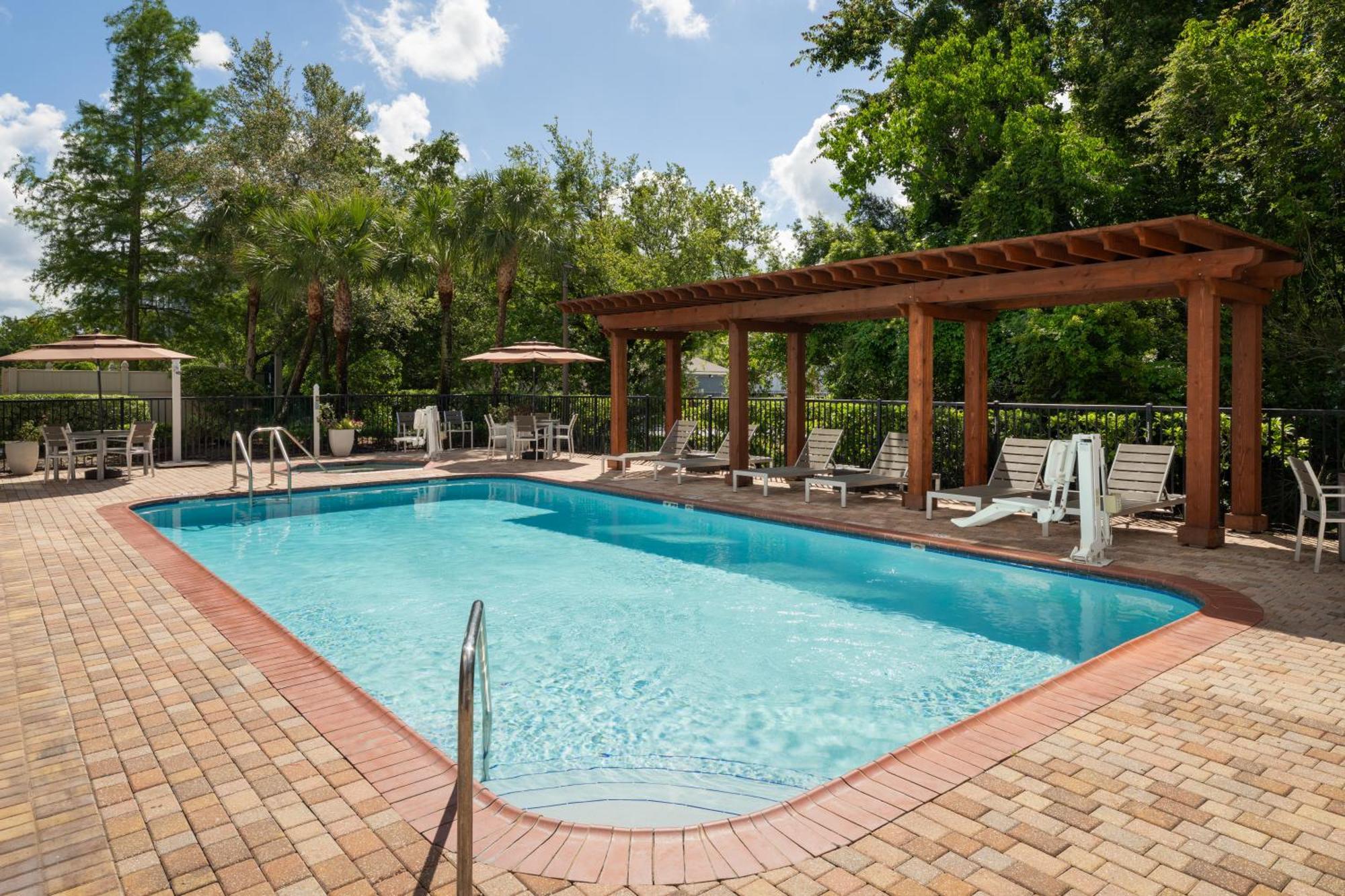 Fairfield Inn & Suites Jacksonville Butler Boulevard Exteriör bild